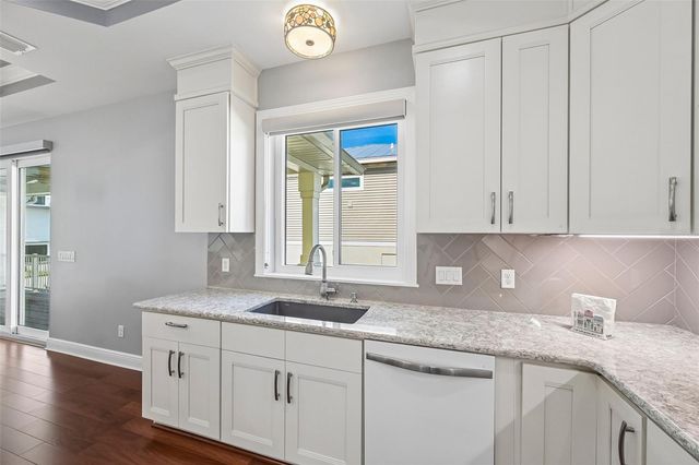 8174 17TH AVENUE W, Bradenton, FL 34209