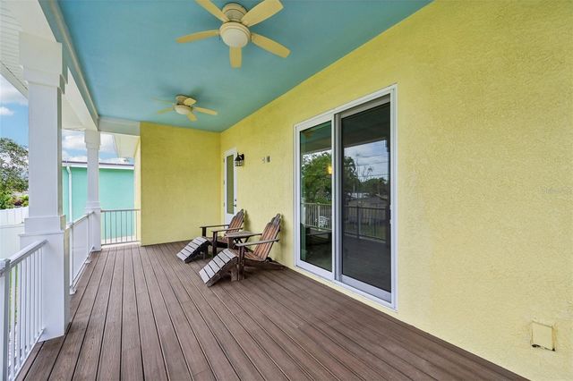 8174 17TH AVENUE W, Bradenton, FL 34209