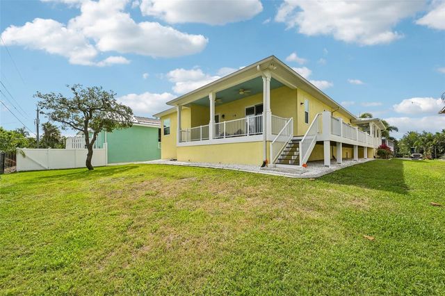 8174 17TH AVENUE W, Bradenton, FL 34209