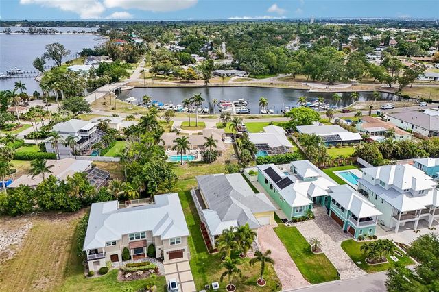 8174 17TH AVENUE W, Bradenton, FL 34209