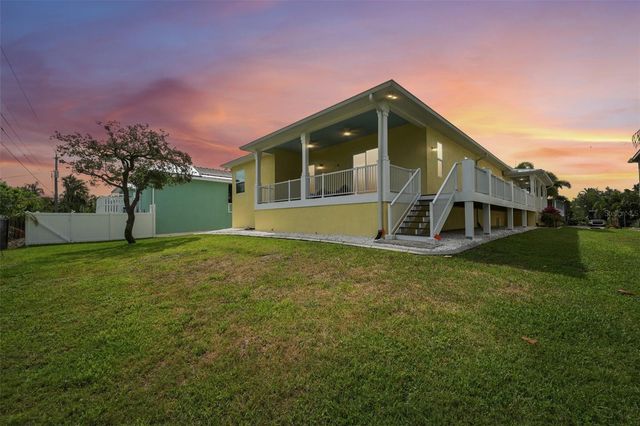 8174 17TH AVENUE W, Bradenton, FL 34209