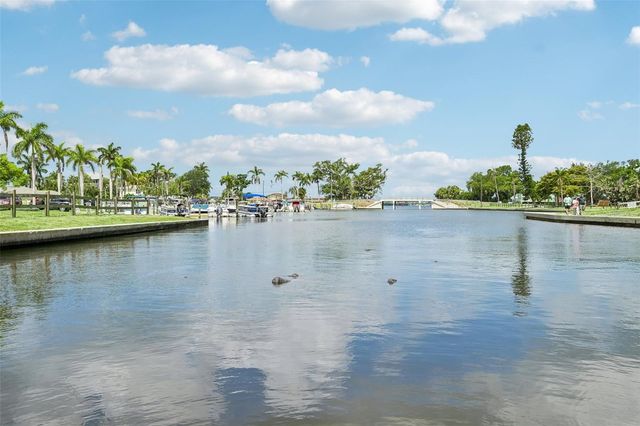 8174 17TH AVENUE W, Bradenton, FL 34209