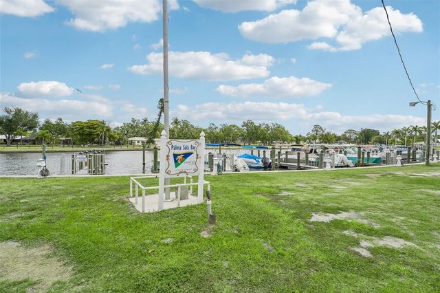 8174 17TH AVENUE W, Bradenton, FL 34209