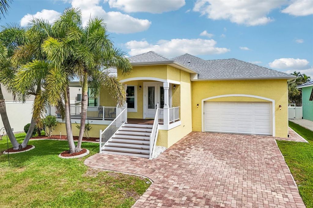 8174 17TH AVENUE W, Bradenton, FL 34209