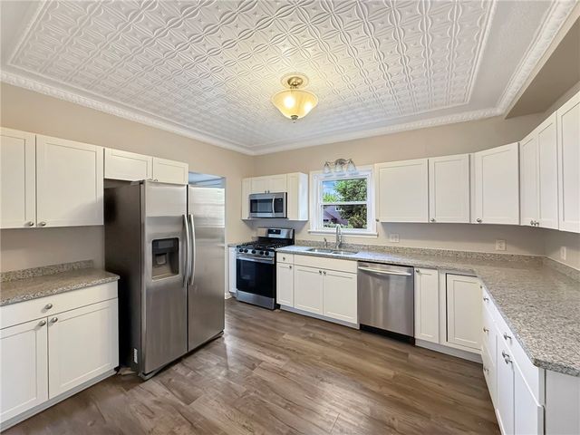 323 Glenn Ave, Scott Twp, PA 15106
