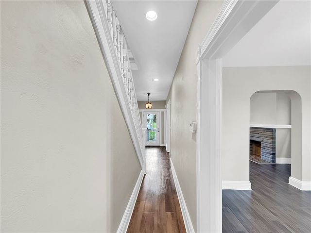 323 Glenn Ave, Scott Twp, PA 15106