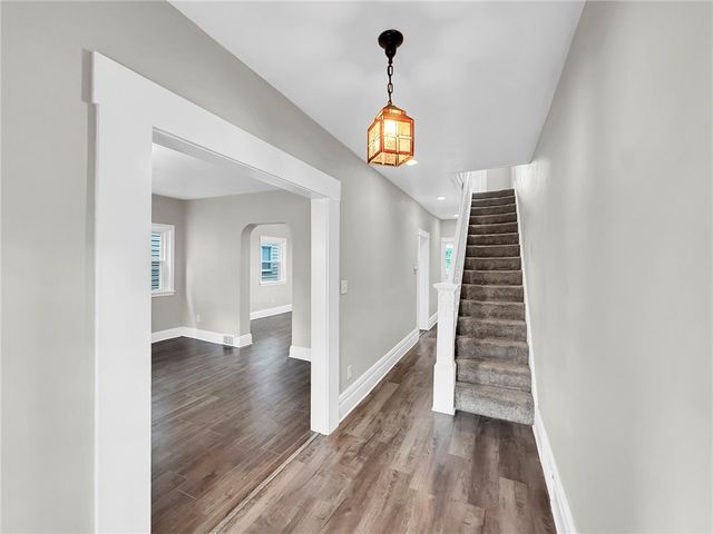323 Glenn Ave, Scott Twp, PA 15106