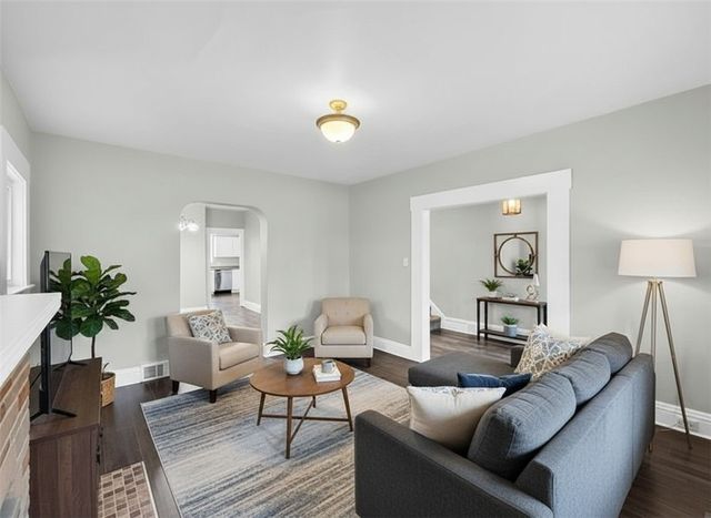 323 Glenn Ave, Scott Twp, PA 15106