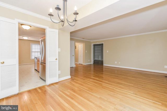 1860 GOLF VIEW CT, Reston, VA 20190