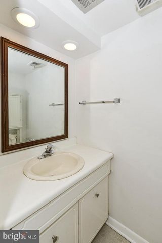 1860 GOLF VIEW CT, Reston, VA 20190
