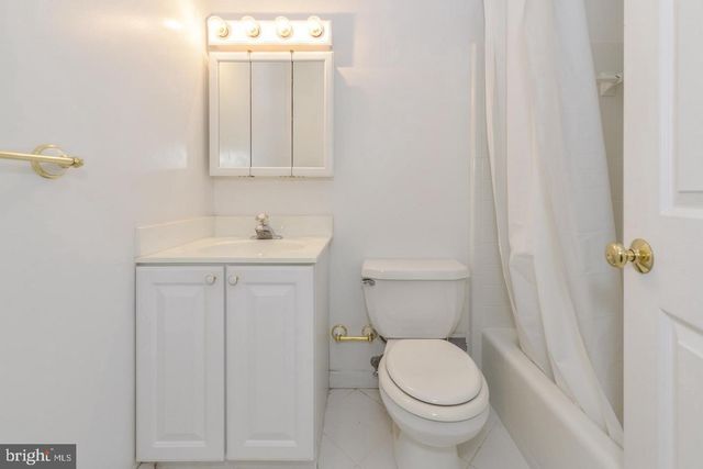 1860 GOLF VIEW CT, Reston, VA 20190