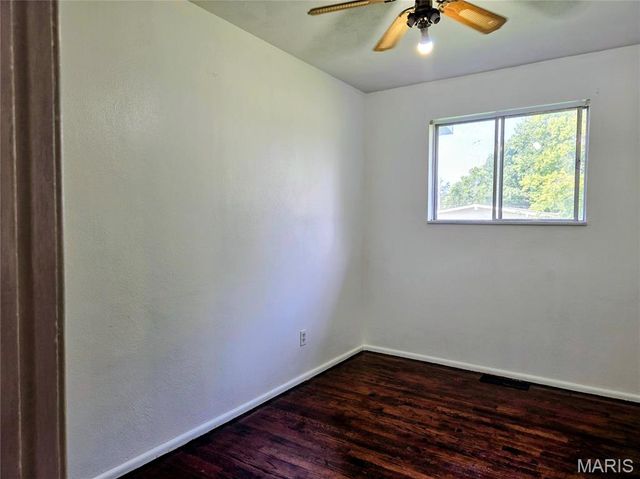 1750 Beverly Drive, Florissant, MO 63031