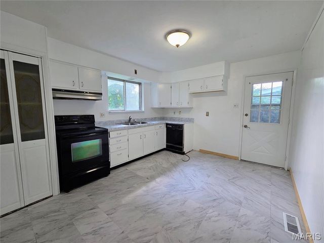 1750 Beverly Drive, Florissant, MO 63031