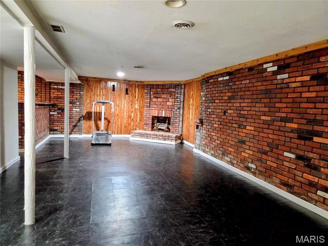 1750 Beverly Drive, Florissant, MO 63031