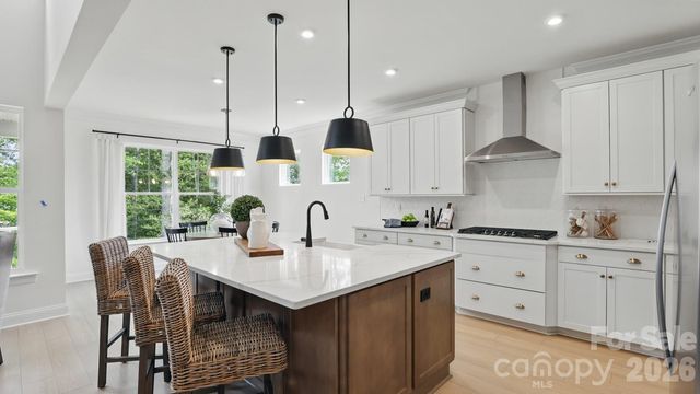 6095 Diamond Place, Harrisburg, NC 28075