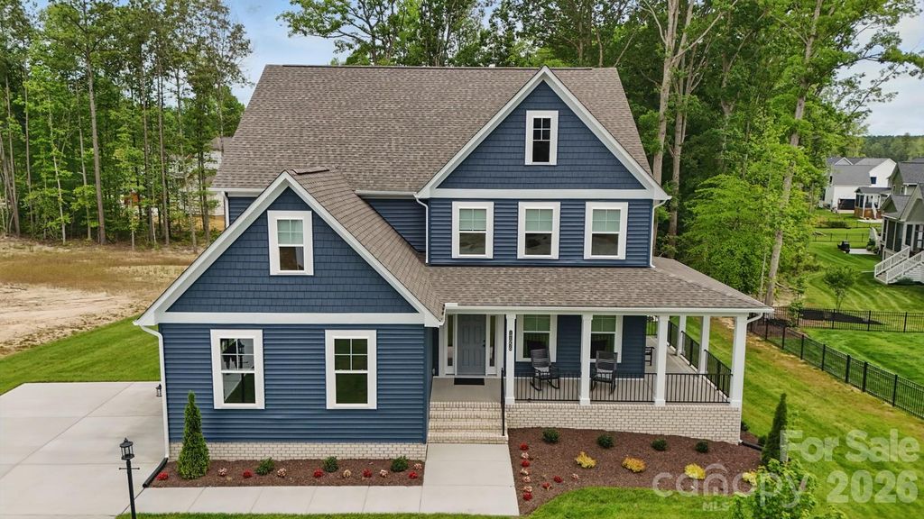6095 Diamond Place, Harrisburg, NC 28075