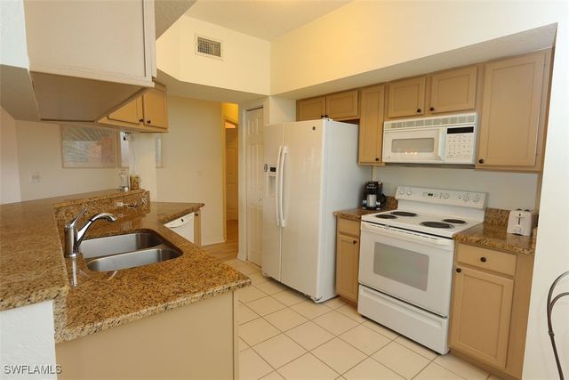 9060 Palmas Grandes BLVD 101, Bonita Springs, FL 34135