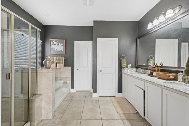 3725 Ranchers Ridge, Krum, TX 76249