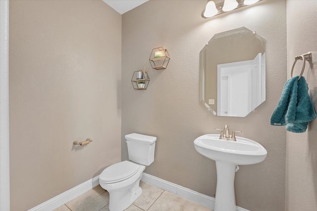 3725 Ranchers Ridge, Krum, TX 76249