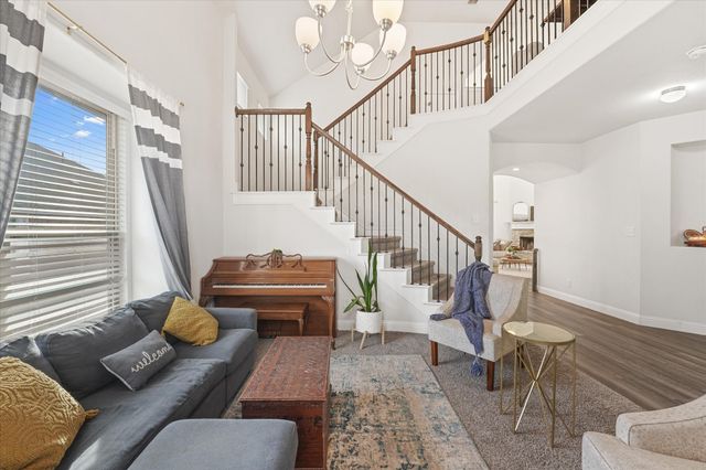 3725 Ranchers Ridge, Krum, TX 76249