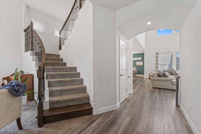 3725 Ranchers Ridge, Krum, TX 76249