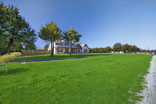 341 Guy Lane, Pottsboro, TX 75076