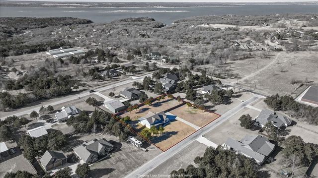 341 Guy Lane, Pottsboro, TX 75076