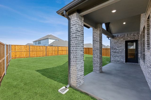 453 Hocking Hills Drive, Waxahachie, TX 75165