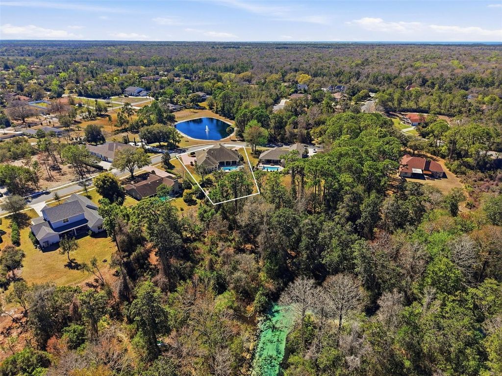 Image 2 of property listing at 7275 CRYSTAL SPRING RUN, Weeki Wachee, FL 34607