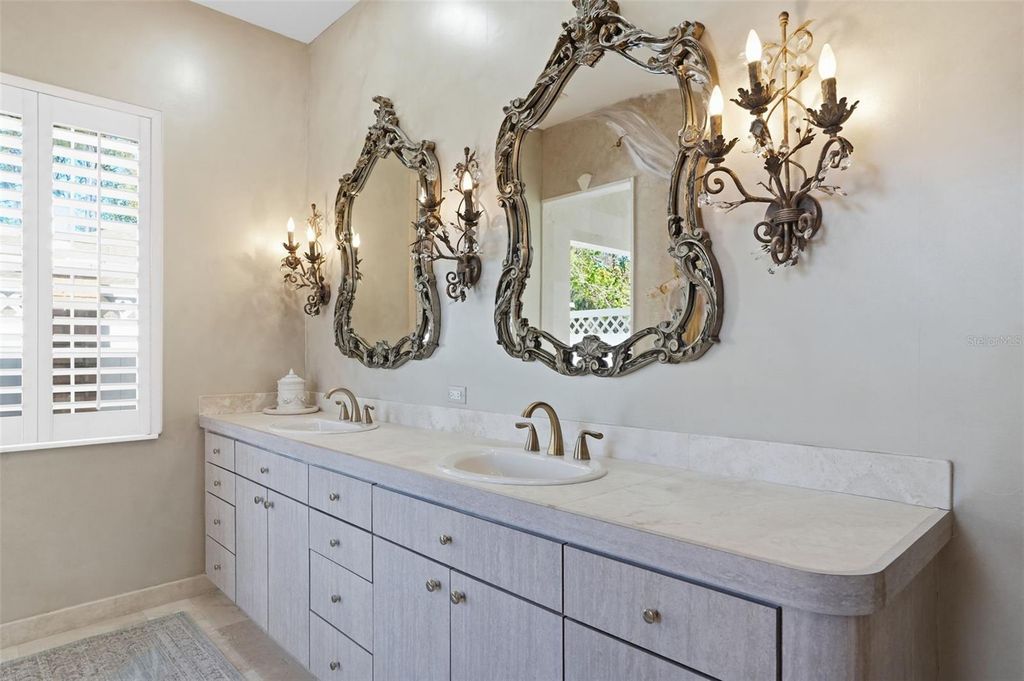 Image 40 of property listing at 7275 CRYSTAL SPRING RUN, Weeki Wachee, FL 34607