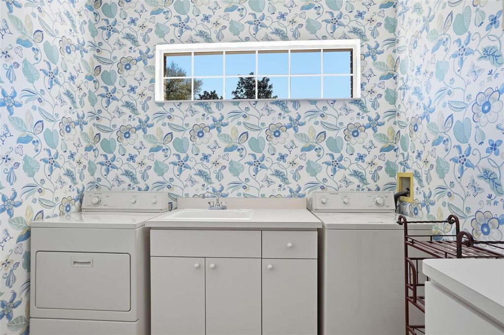 Image 54 of property listing at 7275 CRYSTAL SPRING RUN, Weeki Wachee, FL 34607