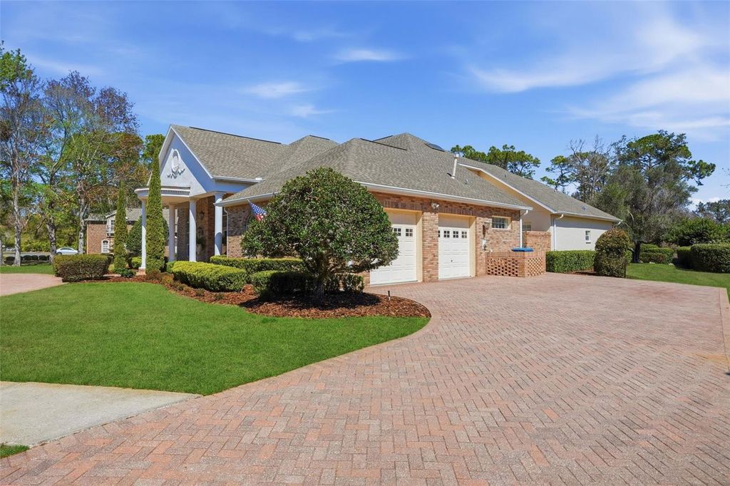 Image 77 of property listing at 7275 CRYSTAL SPRING RUN, Weeki Wachee, FL 34607