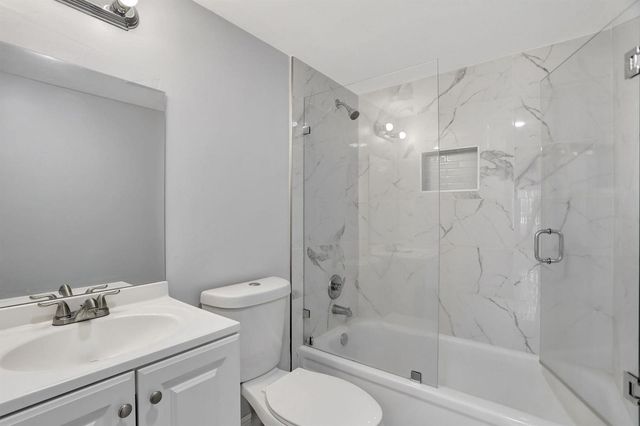 4156 Inverrary Drive 111, Lauderhill, FL 33319