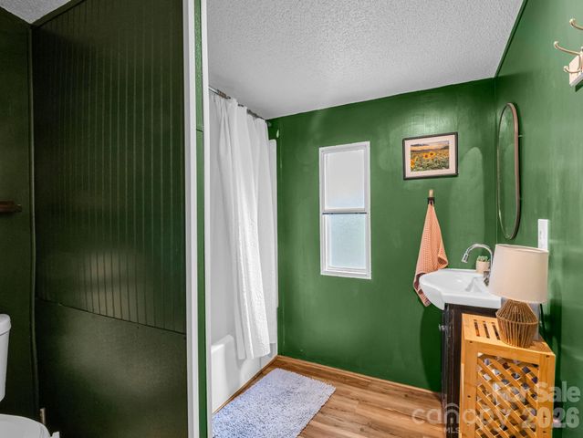 14 Penelope Street, Black Mountain, NC 28711