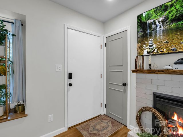 14 Penelope Street, Black Mountain, NC 28711