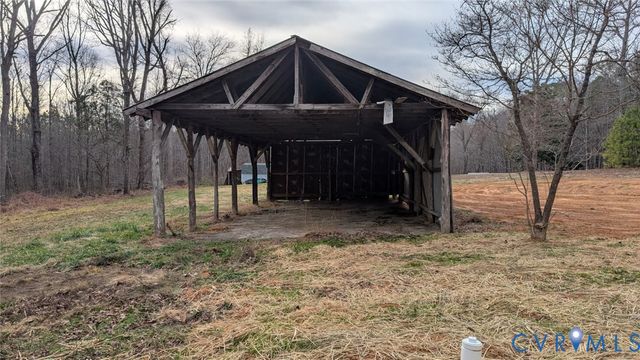 19201 Genito Rd, Amelia Courthouse, VA 23002