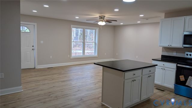 19201 Genito Rd, Amelia Courthouse, VA 23002