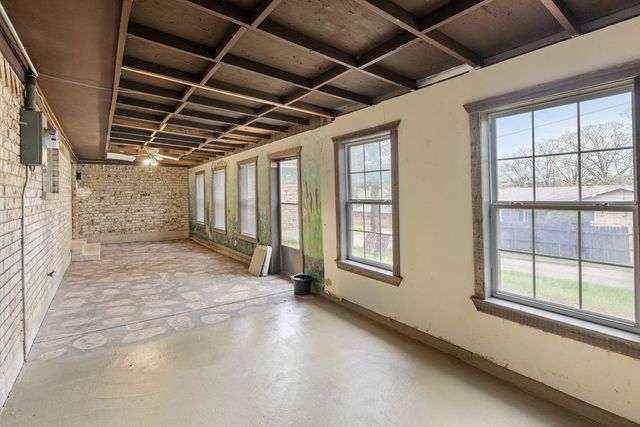 3014 Jennifer Avenue, Denison, TX 75020