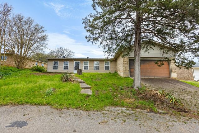 3014 Jennifer Avenue, Denison, TX 75020