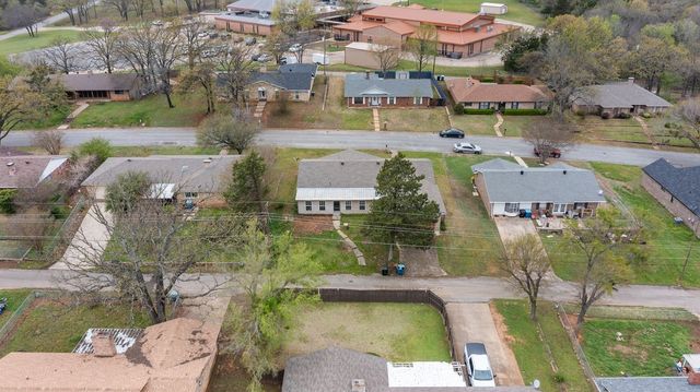 3014 Jennifer Avenue, Denison, TX 75020