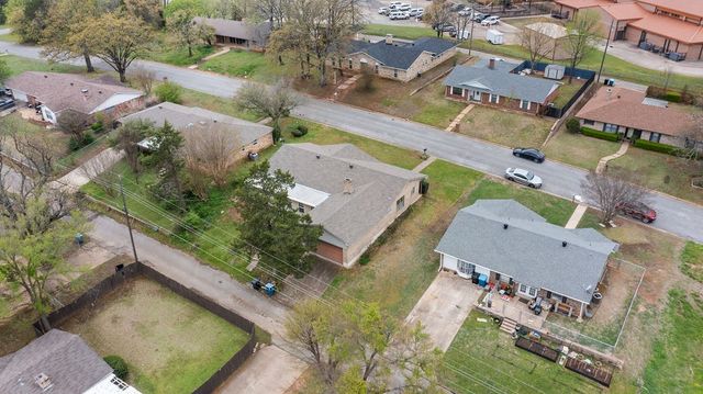 3014 Jennifer Avenue, Denison, TX 75020