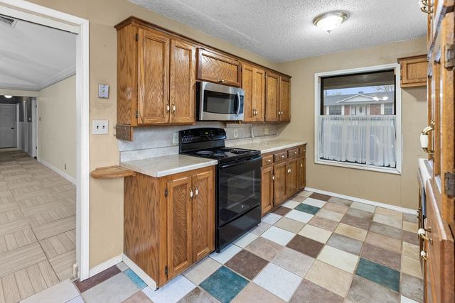 3014 Jennifer Avenue, Denison, TX 75020