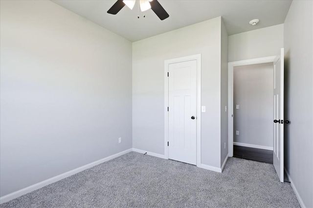 704 N Cottontail Way, Mustang, OK 73064
