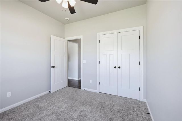 704 N Cottontail Way, Mustang, OK 73064
