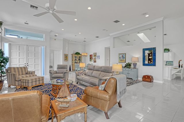 201 Orange Tree Drive, Atlantis, FL 33462