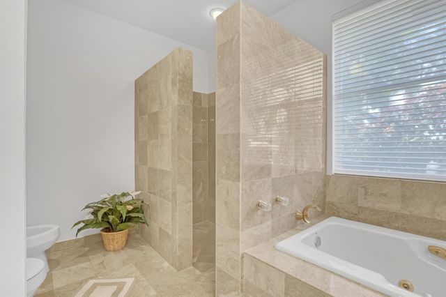 201 Orange Tree Drive, Atlantis, FL 33462