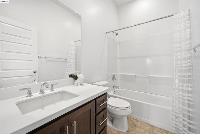 5569 Azalea Way, Newark, CA 94560