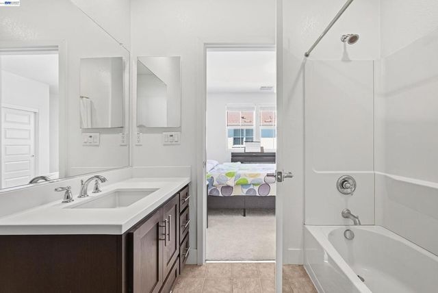 5569 Azalea Way, Newark, CA 94560