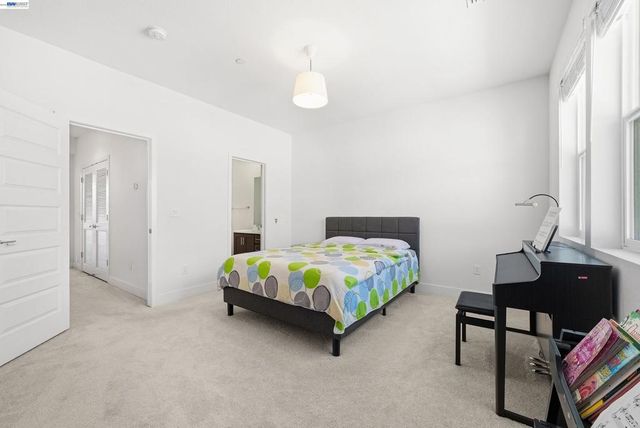 5569 Azalea Way, Newark, CA 94560