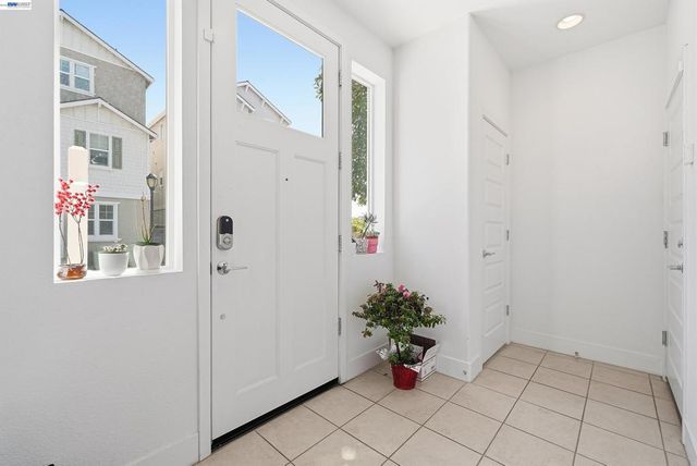 5569 Azalea Way, Newark, CA 94560